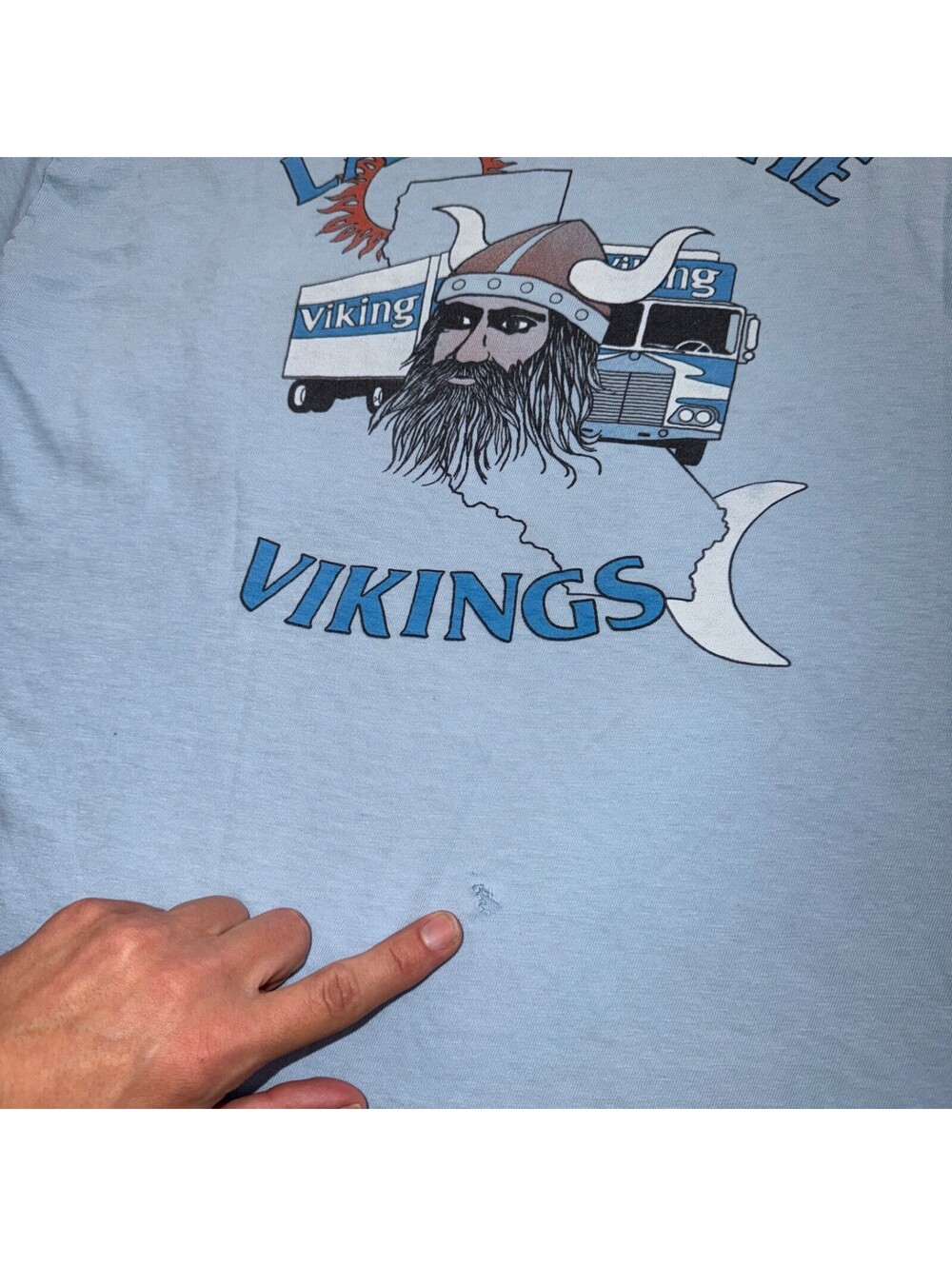 Land of the Vikings 70s VTG T Shirt Moving Promo Truck Horns California Travel - Picture 3 of 8